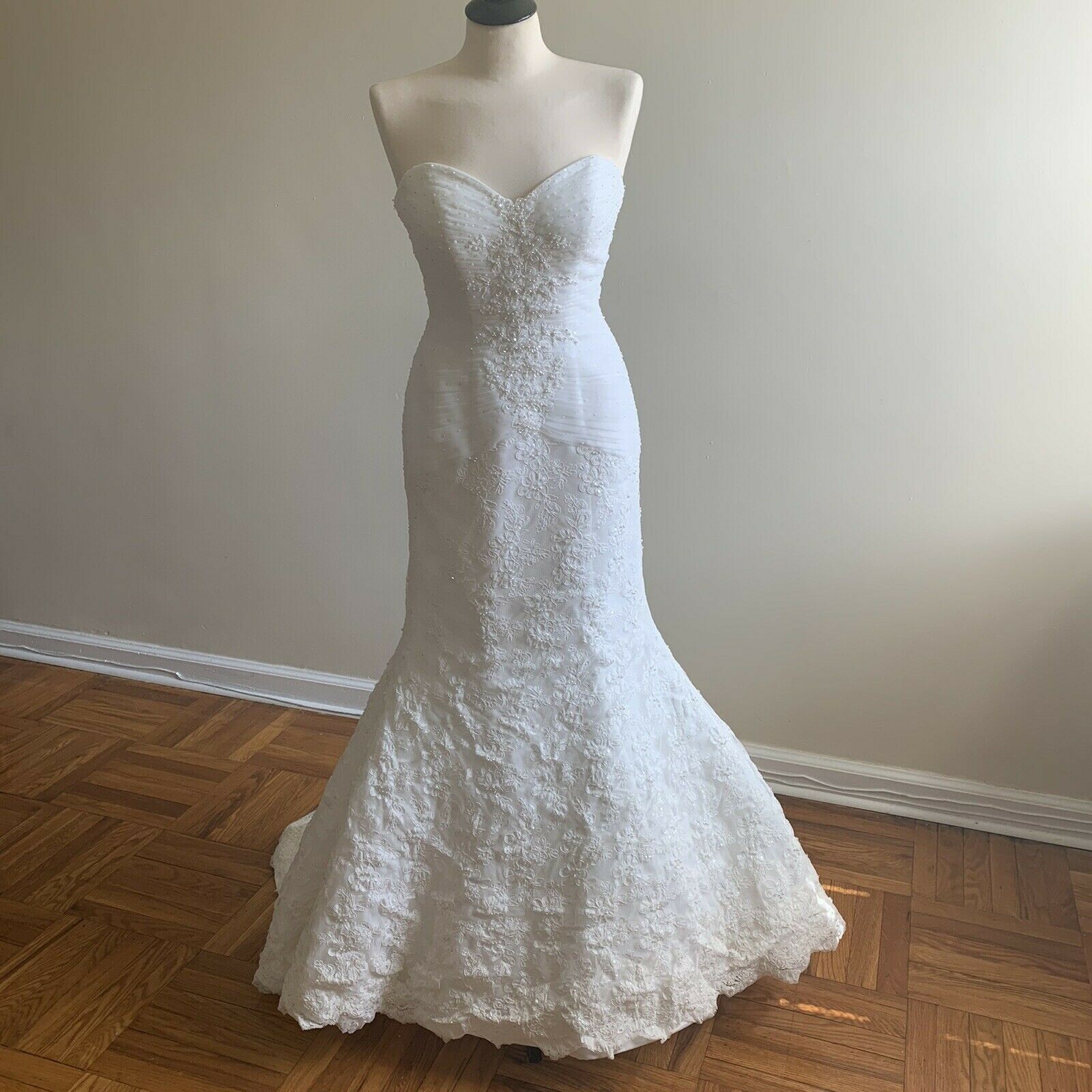 strapless lace trumpet wedding dress
