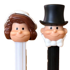 Bride & Groom PEZ – Retro Wedding Gift, Anniversary Keepsake (Brunette Bride)