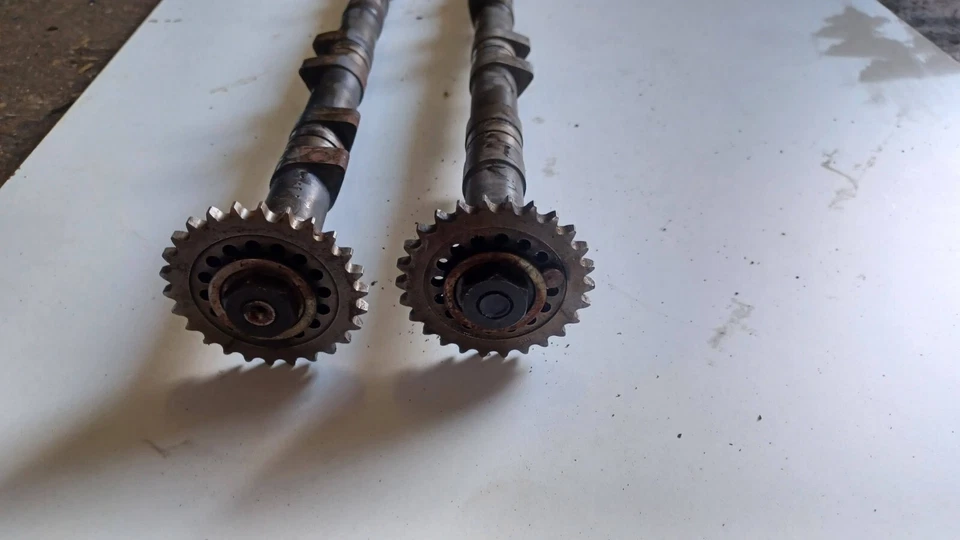 Maserati Biturbo 2,24 В, AM475, б/у пара распределительных валов выхлоп и впуск - Изображение 2 из 4