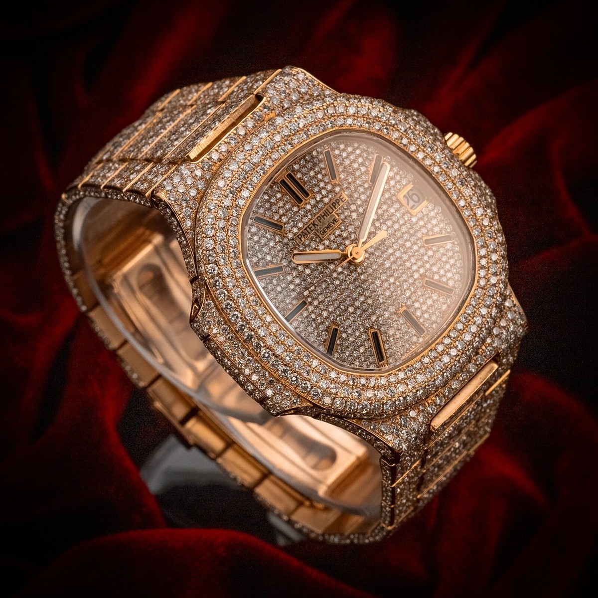 Patek Philippe Nautilus 5711/1R-001 Rose Gold Brown Dial Patek Philippe Nautilus 5711/1R-001 Rose Gold Brown Dial