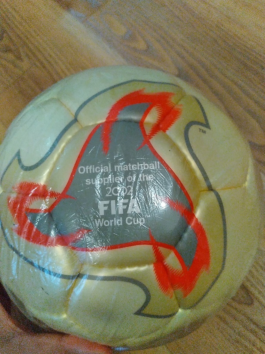 FIFA World Cup Official Match 2002 Soccer Ball Adidas Japan FIFA World Cup Official Match 2002 Soccer Ball Adidas Japan