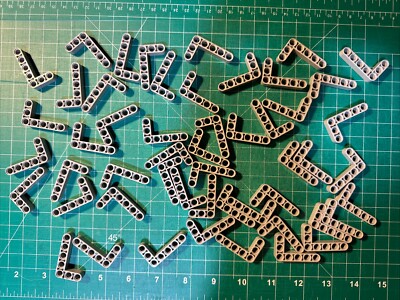 LEGO Technic - 50 x L Studless Beams - 5x3 - GREY- Liftarms - New, 32526