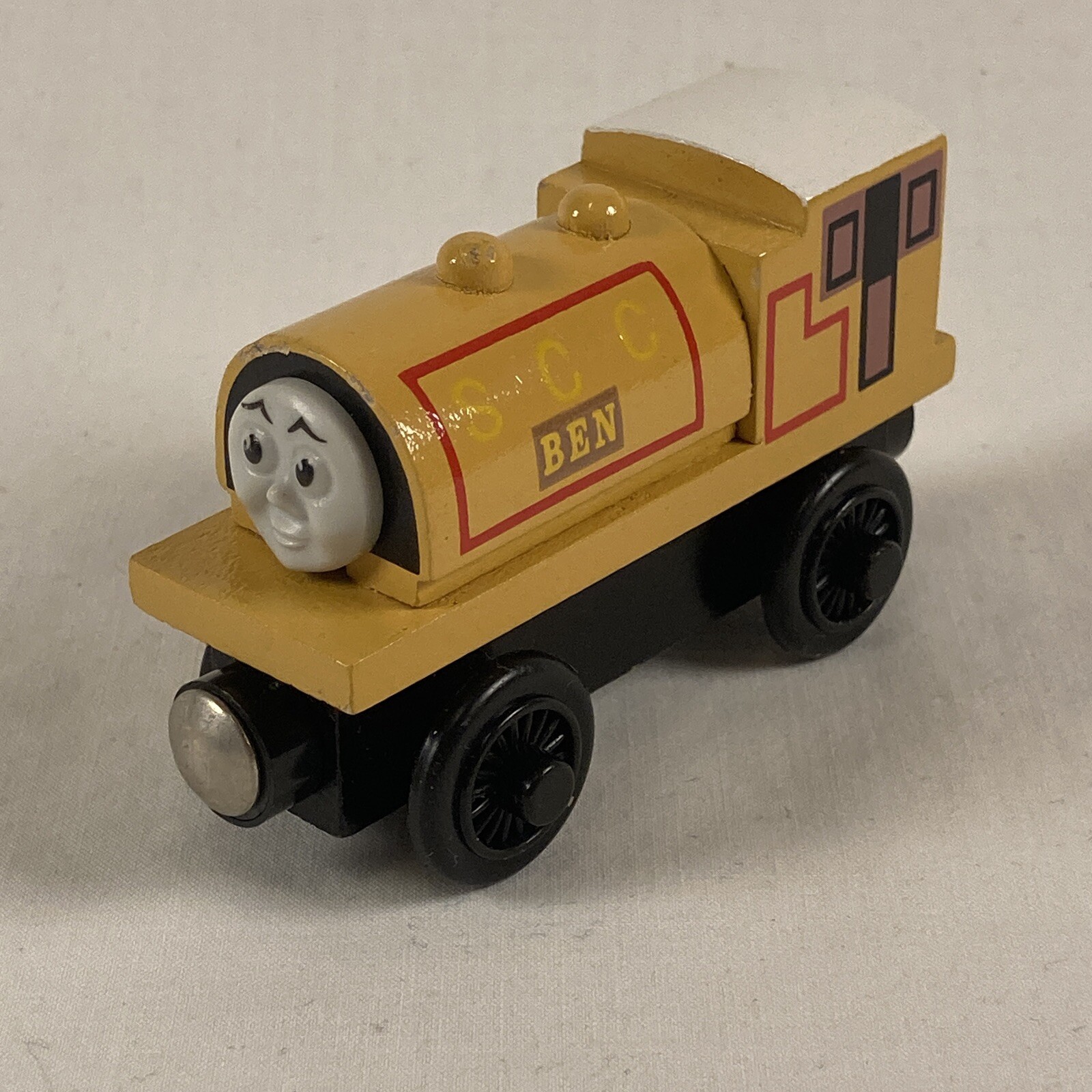 Vintage 2001 Thomas Wooden Railway Old Style Ben Yellow SCC Train Engine