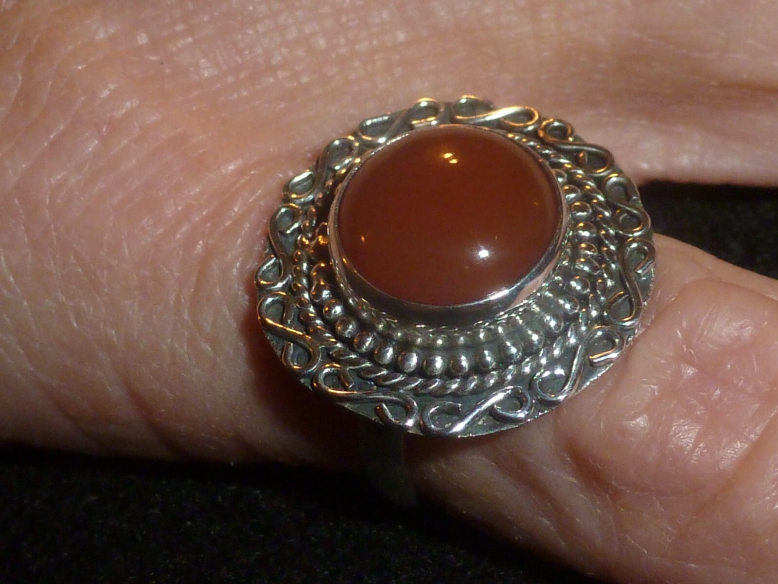 SOLID STERLING SILVER DETAILED ROUND CARNELIAN RI… - image 2