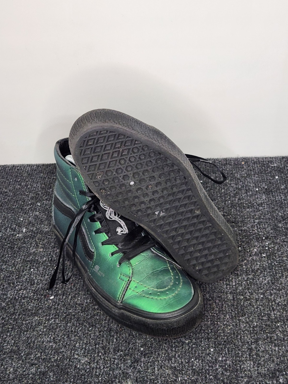 Harry Potter Slytherin Morsmordre Vans Off The Wall High Sneaker Green M 6 W 7.5 thumbnail 4