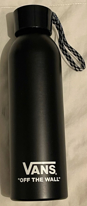 Vans Off The Wall Logo Black 34 fl oz Reusable Plastic Water Bottle Screw-On Lid
