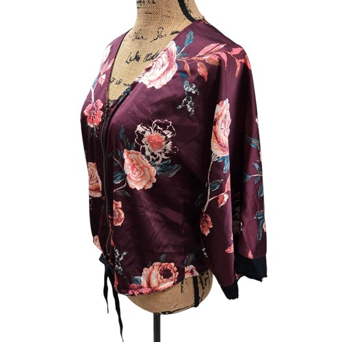 Chelsea & Violet February Floral Full Zip Cropped Kimono Sleeve Jacket Womens XS - Picture 4 of 14