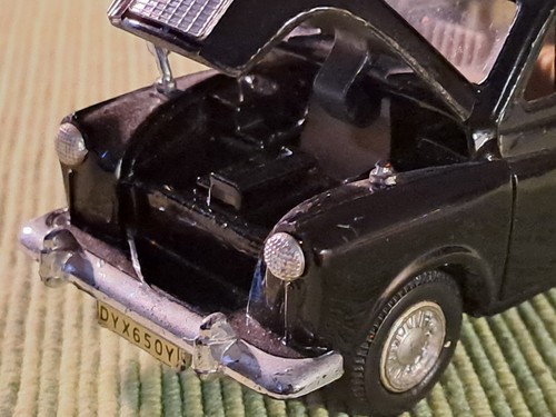1/43 Austin London Taxi Cab - Welly - Picture 6 of 6