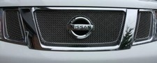 Calandre Nissan NP300