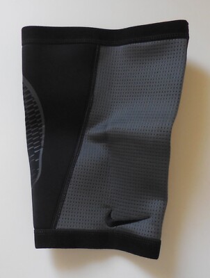 nike pro hyperstrong thigh sleeve 3.0