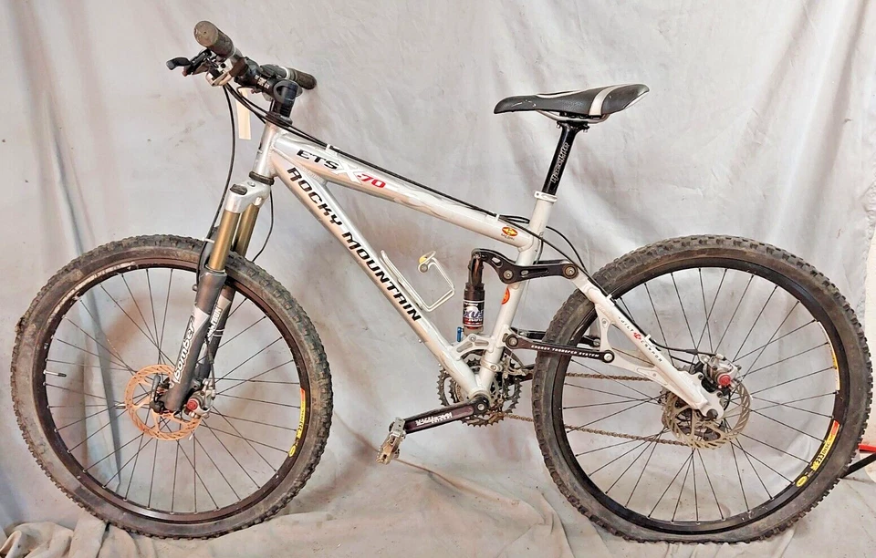 2008 Rocky Mountain ETSX-70 MTB Bike 16.5" Shimano XTR Deore XT Marzocchi Bomber - Image 2 of 4