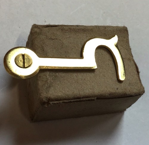 VINTAGE SOLID BRASS SIDE HOOK 1 1/2” CLOCK ,JEWELLERY BOX ETC RESTORATIONS 2no - Picture 5 of 6