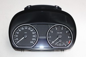 BMW 1er E87 Kombiinstrument Tachometer Tachoeinheit 102493262 / 912258701