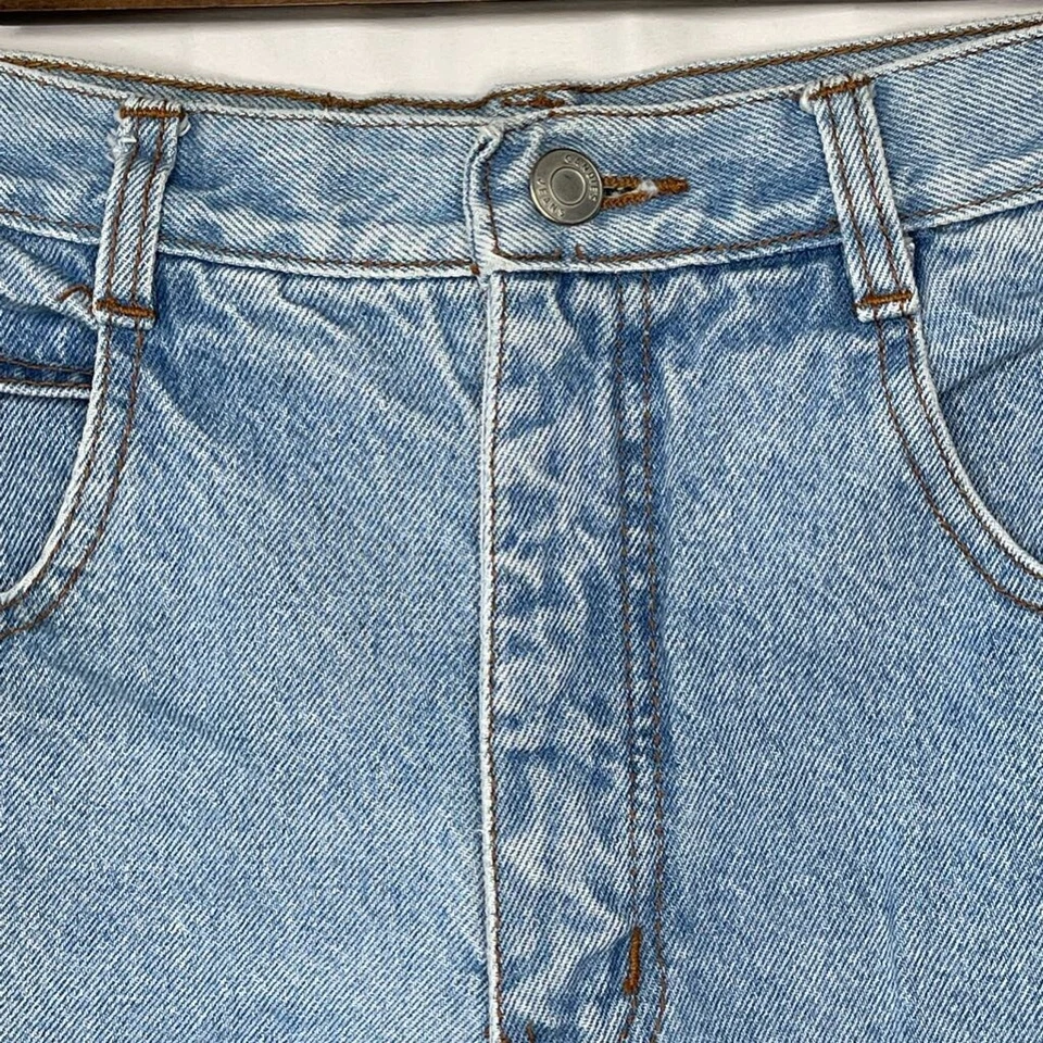 Pantalones Cortos de Jean Candies para Mujer 5 6 Azul Deshilachado Dobladillo Bolsillos Lavado Medio Denim De Colección Foto 4 de 4