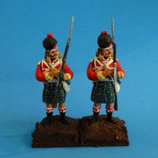 MI-533 - British Gordon Highlanders Loading - Napoleonics 2 figs - Li'l Army