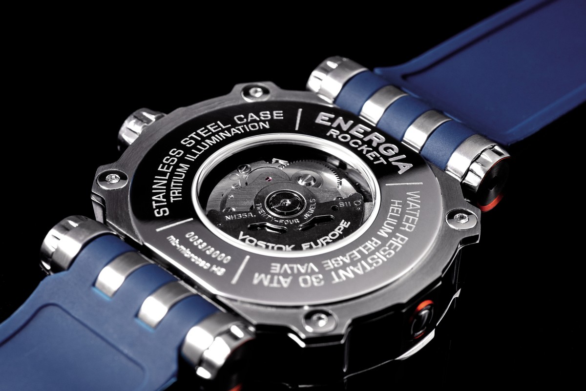 左! 世界最薄超高反発40yUP! マキシマックス 黒プレミア1.7 三菱W飛匠