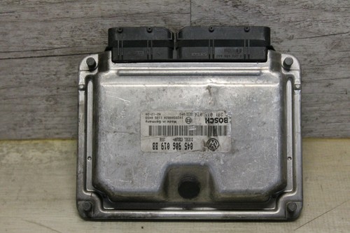VW Seat IBIZA Motorsteuergerät 045906019BB Bosch 0281011074