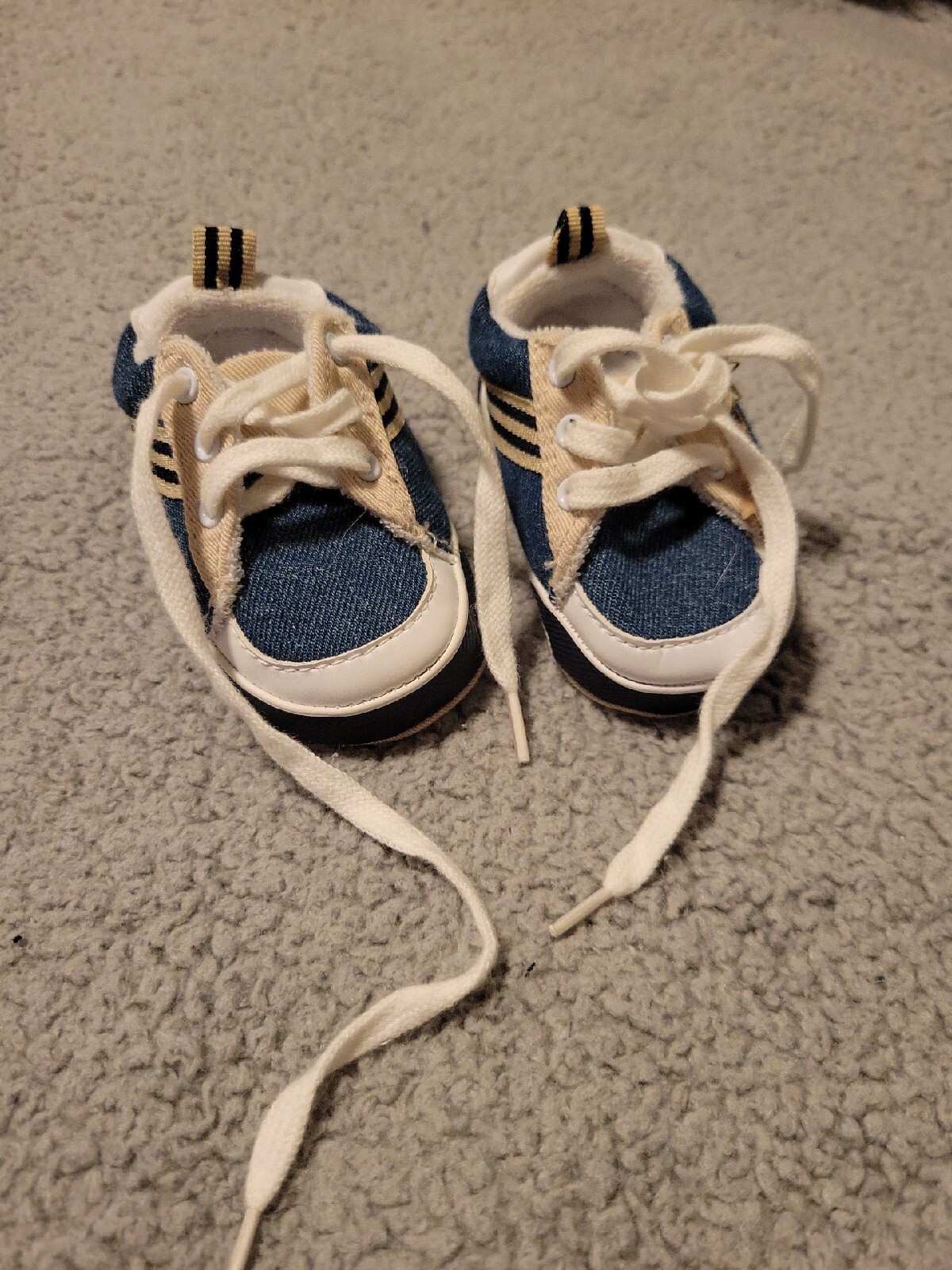 Boy Soft Sole Shoes Blue Tan White With Laces Size 0-6months
