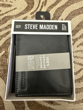 NWT Steve Madden Men s Black Leather RFID Passcase Wallet