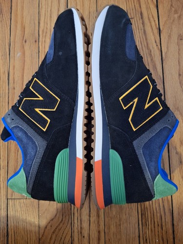 Men's Size 11-New Balance Men's 574 V2 Black with Varsity Green/Navy - Picture 4 of 7