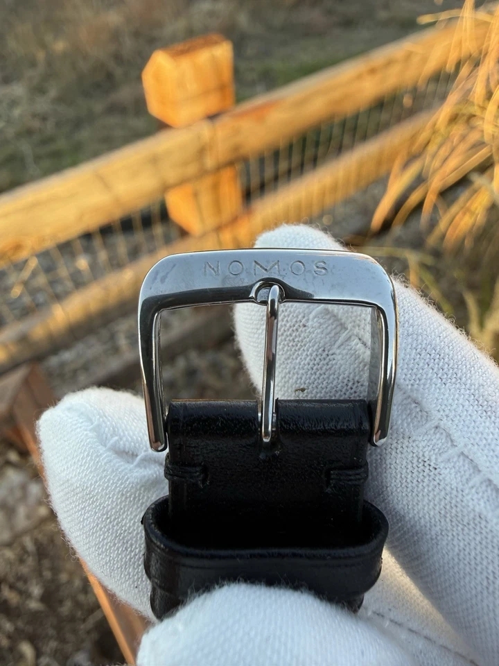 Nomos Metro 38 (Ref. 1112 / 5356) - Juego completo - Excelente estado Foto 4 de 4