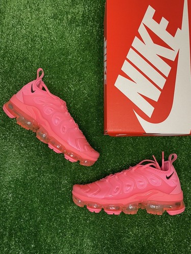 vapormax plus sunset pulse pink
