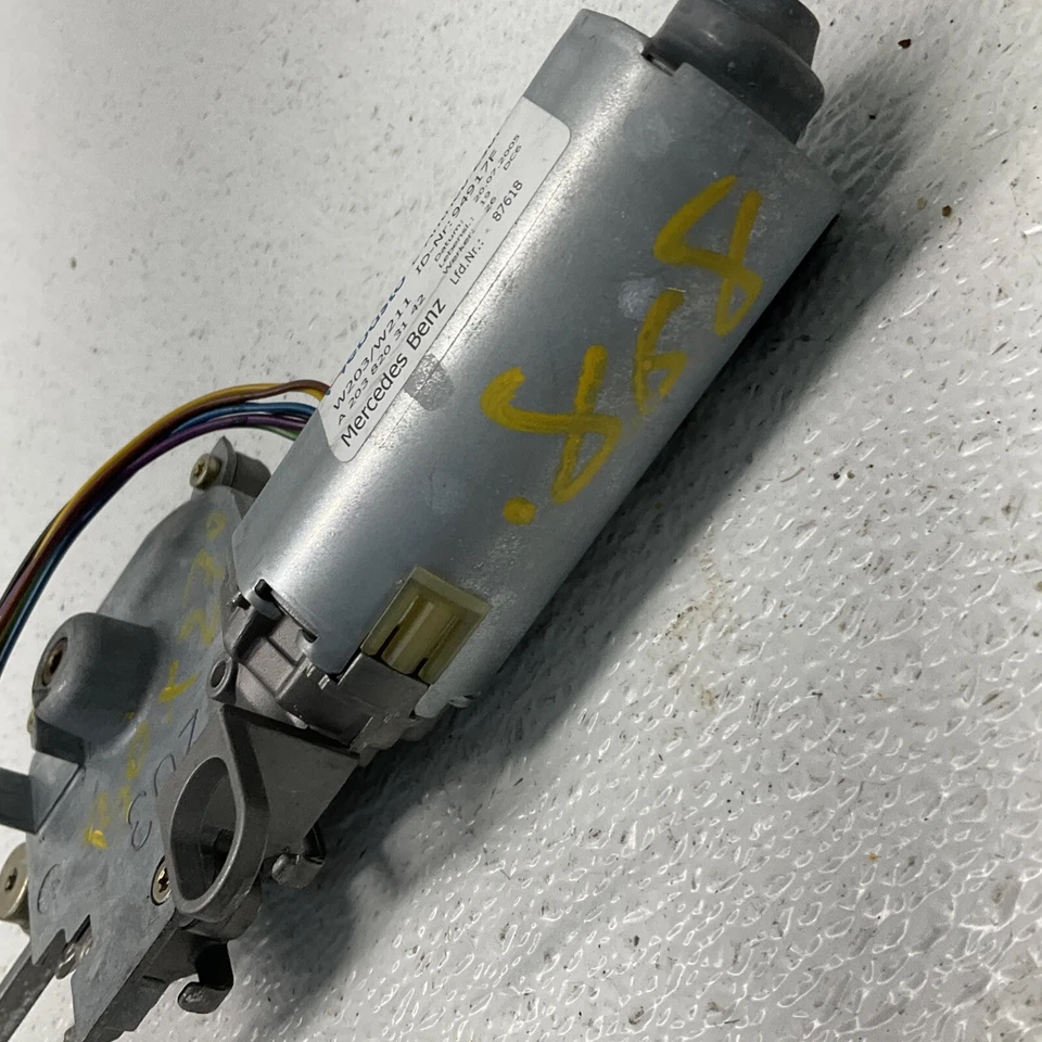 Motor techo corredizo solo PN: A2038203142 OEM 2003 Mercedes Benz CLK500 Foto 2 de 4