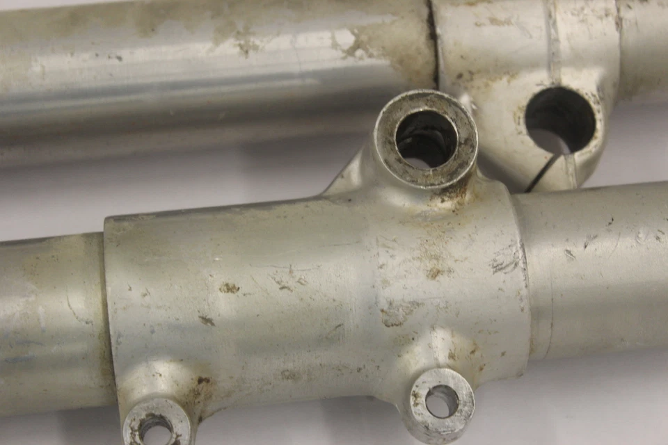 Can-Am MX L/C 250 1984 suspensión delantera derecha izquierda horquillas amortiguadores Foto 4 de 4