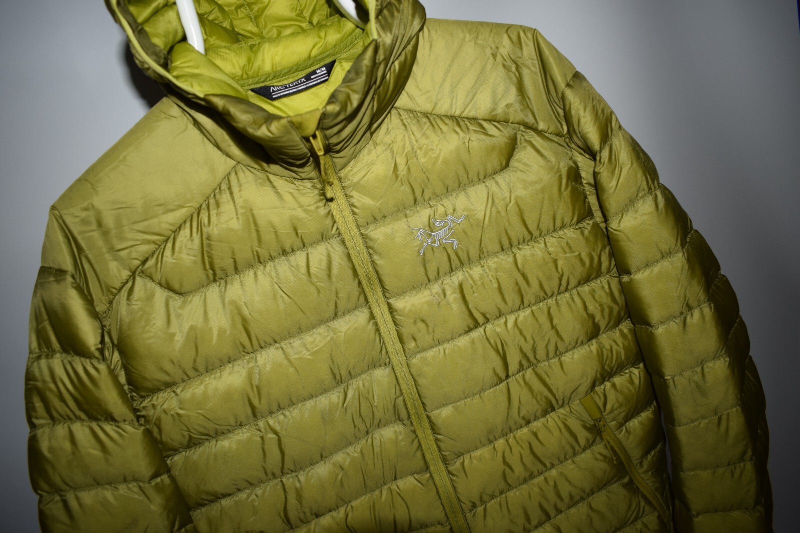 ARC'TERYX Piumino Arcteryx Cerium LT con cappuccio Gorpcore uomo verde medio full zip puffer