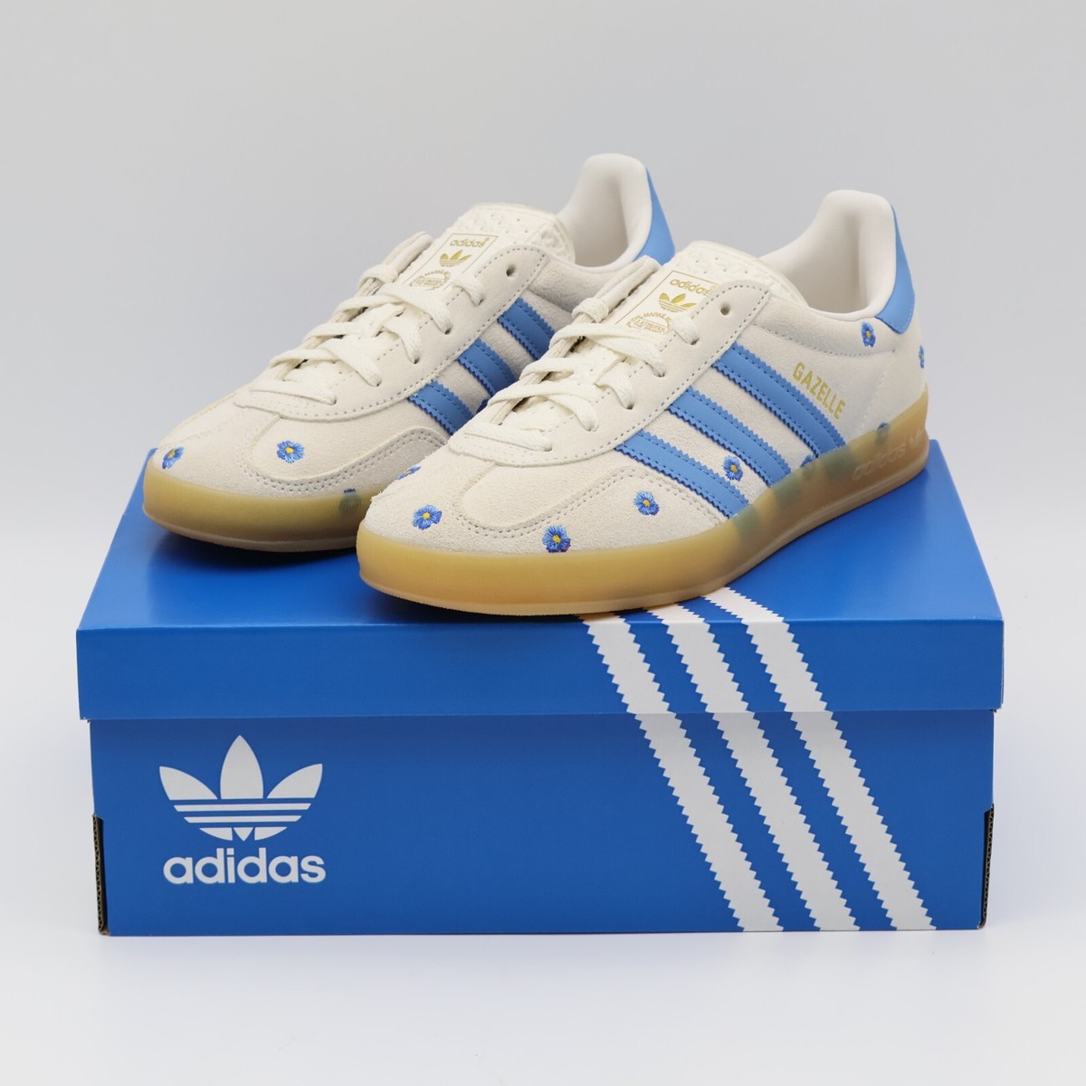 人気☆ADIDAS☆ (W) GAZELLE INDOOR CLOUD WHITE LIGHT BLUE GUM IF4491 adidas Originals Gazelle Indoor Cloud White Light