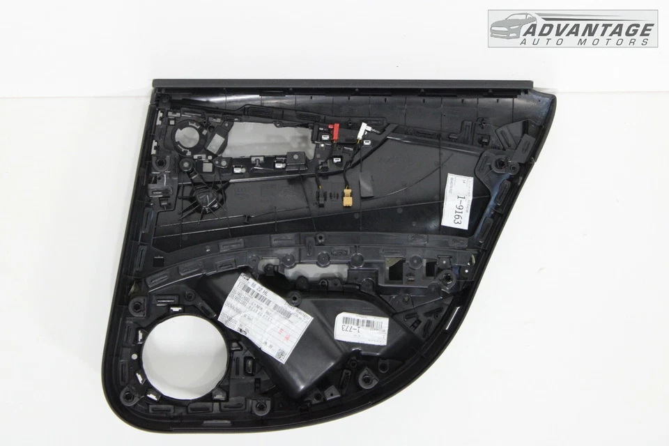 2017-2019 AUDI A4 QUATTRO B9 REAR LEFT SIDE INTERIOR DOOR PANEL COVER OEM - Image 4 of 4