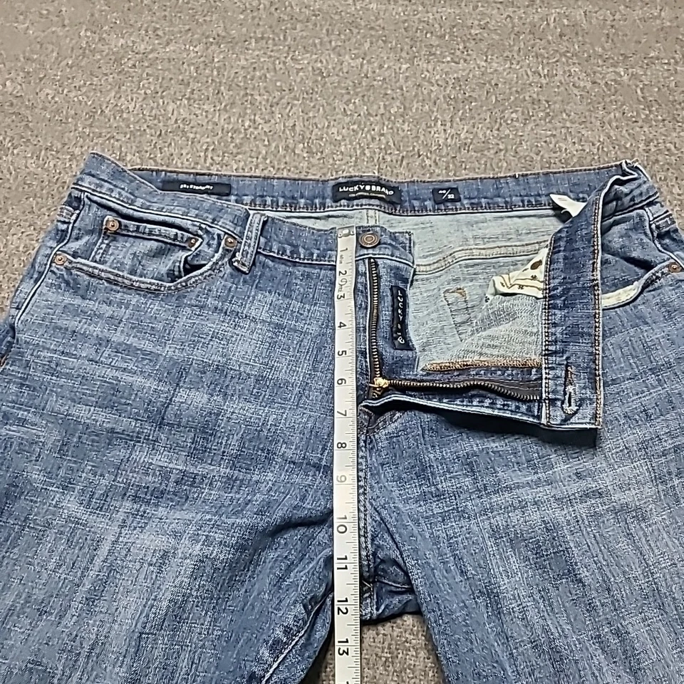 Lucky Brand 221 Mens Jeans 40x32 Straight Fit Blue Faded Grunge Denim Pants - Image 3 of 4