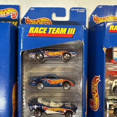 3x Hot Wheels Gift Pack with 5 Cars - Race Team 2, Race Team 3