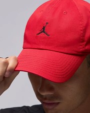 Nike Air Jordan Club Unstructured Curved-Bill Hat Red Men  s SZ L/XL HQ1963-687