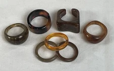 Chunky Lucite Acrylic Plastic Rings Sizes 6.5-8.5 Beige Brown Mix Design Retro