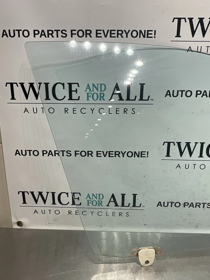 Honda Civic 1992-1995 sedán paso delantero derecho puerta lateral ventana vidrio Foto 2 de 4