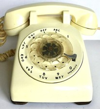 VINTAGE 60's BELL SYSTEM WHITE CREAM WESTERN ELECTRIC 500 ROTARY DIAL TELEPHONE