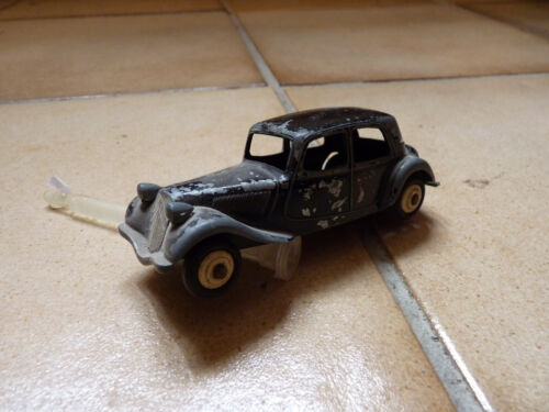 Citroen Traction Dinky Toys made in France 1/43 - Photo 1/3