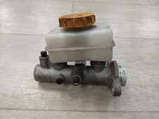 Maître-cylindre de frein Nissan NAVARA