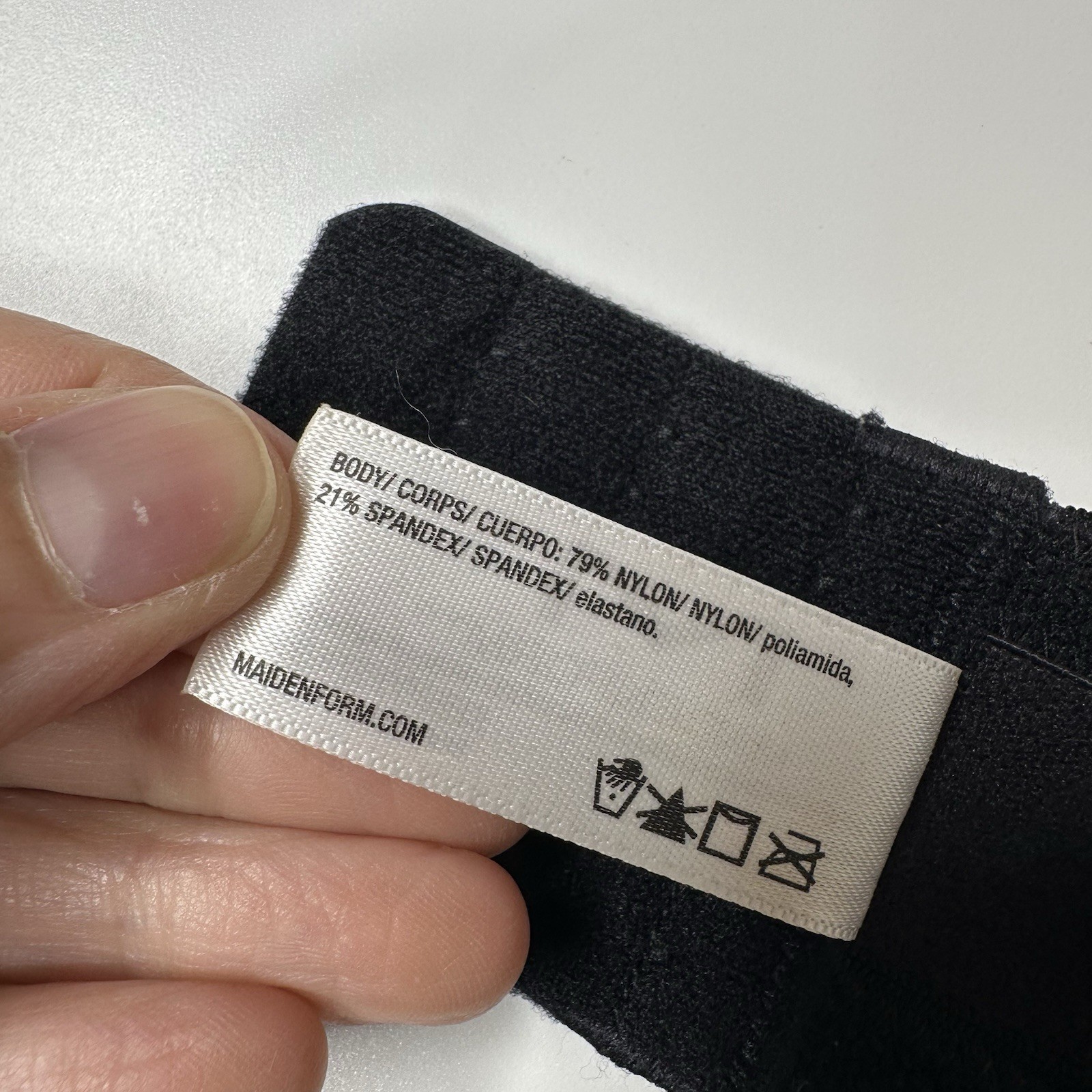 Maidenform Basic Black Bra Sz 40DD Underwire Adju… - image 4