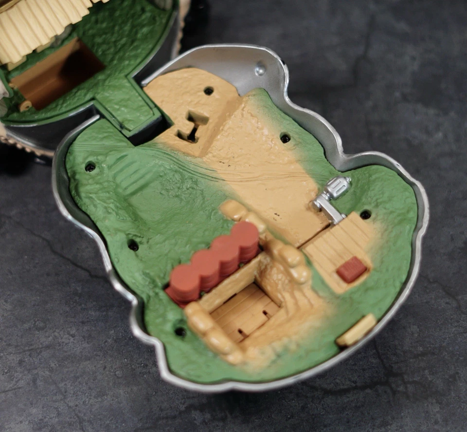 Rare Vintage 1996 Micro Machines Predator Playset Galoob Head Biomask - Image 3 of 4