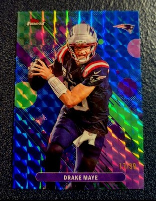 Drake Maye 2025 Topps Finest No. 62 Sky Blue Geometric Refractor #17/99 Patriots