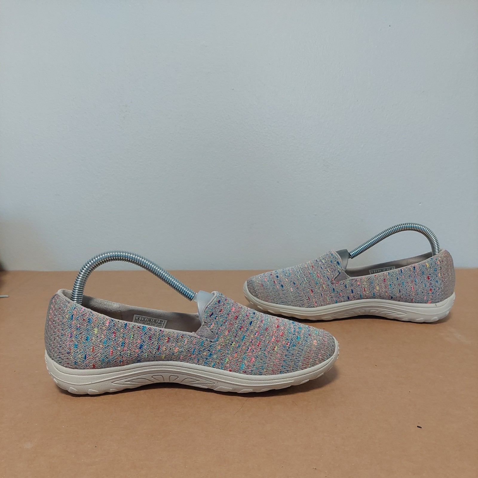 SKECHERS Vegan Relaxed Fit Air Cooled Comfort Mary Janes Loafers SIZE 8