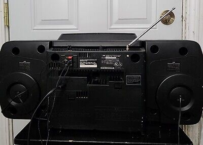 JVC PC-XC70 Stereo System Boombox 10 Disc CD Changer & 2 JVC PC-XC70 Stereo System Boombox 10 Disc CD Changer & 2
