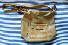 NEU NP 60 €  *** Echt Leder Umhängetasche Crossbody cognac braun viele Fächer