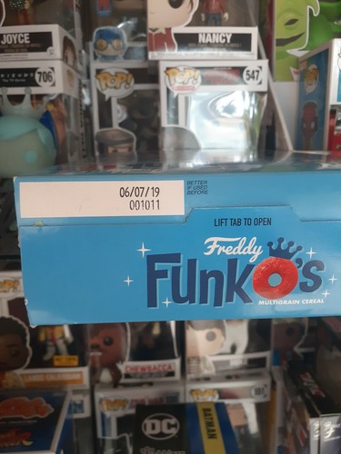 Scatola cereali Freddy Funkos firmata da Brian Mariotti - Foto 8 di 8