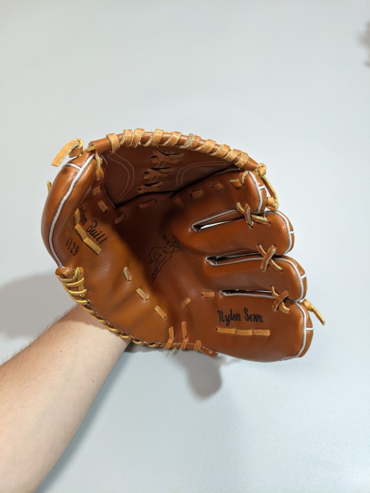BASEBALL GLOVE NYLON SEWN CUSTOM BUILT Size 11 INCHES SPORT LEATHER
