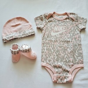 nike newborn girl outfits