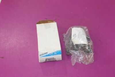 NOS Victor Reinz Cylinder Head Bolt Kit. Part GS33223. See pic.