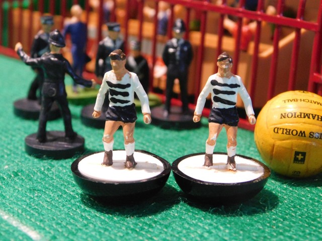 VINTAGE 1970s SUBBUTEO - CLASSIC HEAVYWEIGHT SPARES - DARLINGTON - #69 - H/W VINTAGE 1970s SUBBUTEO - CLASSIC HEAVYWEIGHT SPARES - DARLINGTON - #69 - H/W